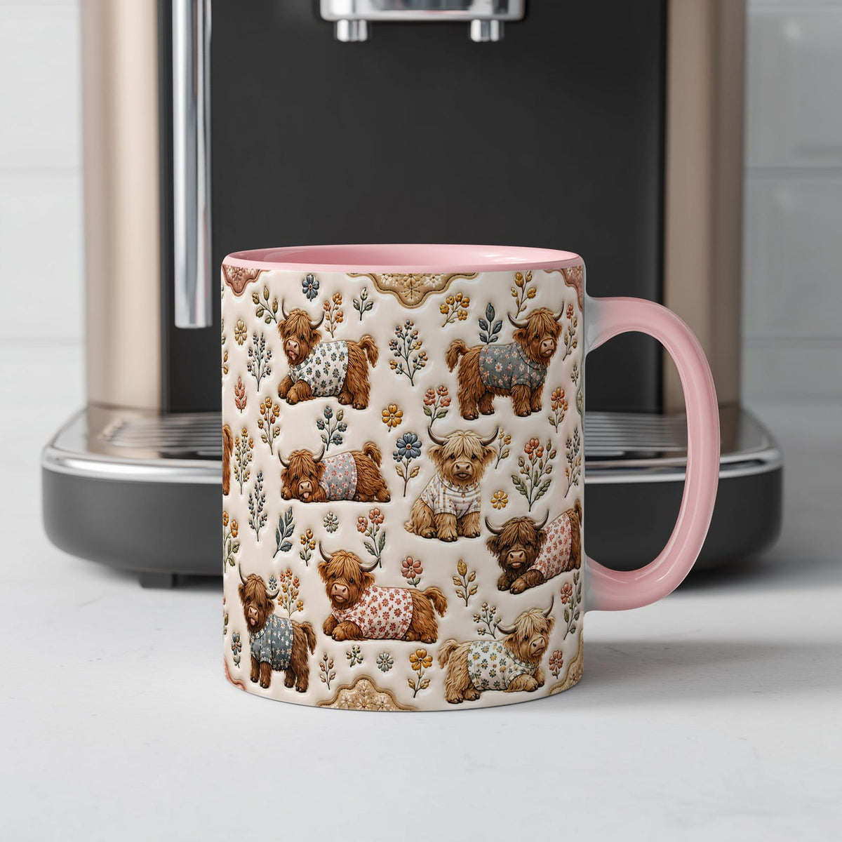 Highland Cow Floral Coffee Mug – Cute Farmhouse Cow Ceramic Cup, 11oz